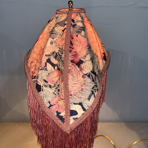 Shady Lady lamp Victorian style - Picture 4 of 13